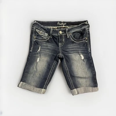 Amethyst Women's Bermuda Shorts Sz 5 - 28” Waist Denim Blue Jean Summer Outfits - Image 1 of 4