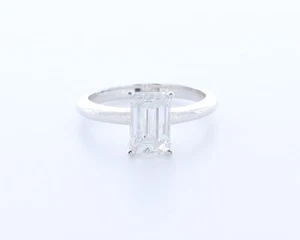 Anello solitario classico oro bianco 18 carati smeraldo diamante creato in laboratorio D/VVS2 1,5 CT - Foto 1 di 4