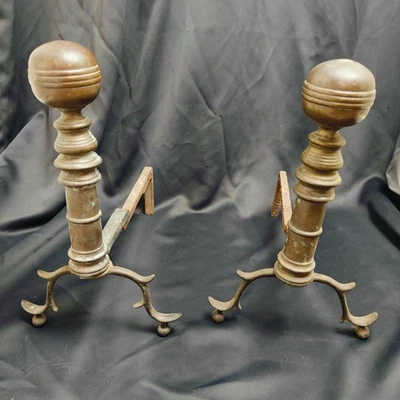 Antigua bola de cañón de hierro forjado de latón peinado del siglo XVIII andirrones americanos  Foto 1 de 4