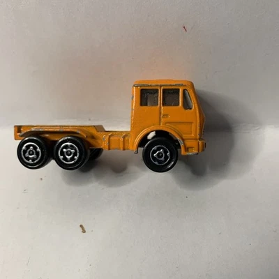 老式 Majorette 压铸梅赛德斯-奔驰卡车驾驶室 1: 100 橙色垃圾车 — 第 1/4 张图片