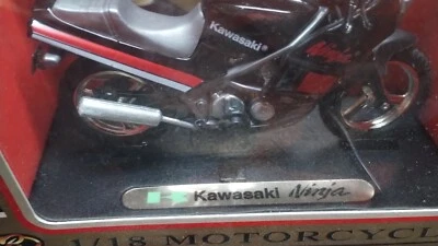 motor max super bikes die cast metal motorcycle 1/24 Kawasaki black red NEW - Image 1 of 4