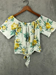 NWT SAGE Outfit 2 Piece Short Set Medium White Yellow Roses Crinkle Lace Trim - Picture 1 of 22