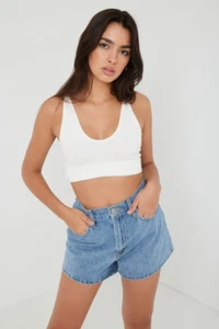 UVP: 69€ Levi's® High Waisted Mom Jean Shorts Denim Locker Geschnitten Gr. W25 - Bild 1 von 10