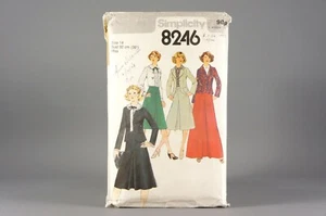 Simplicity Dress Pattern 8246 from 1970's Skirt & Jacket - Picture 1 of 2