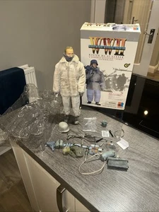 Dragon soldier WWII Winter MG-42 Gunner Northern Russia Alder Ingomar Boxed 1/6 - Picture 1 of 20