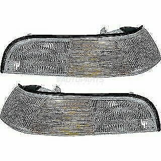 New Corner Lamp Lens and Housing Set of 2 Fits 1992-1997 Ford Crown Victoria - Image 1 of 4