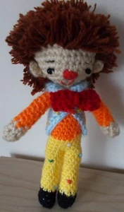 Handgefertigte gehäkelte Jungenpuppe - Bild 1 von 2