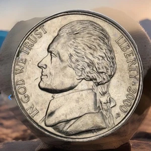 2000-P Jefferson Nickel 5c Coin Gem BU From Original Roll Fast Shipping Today - Picture 1 of 4