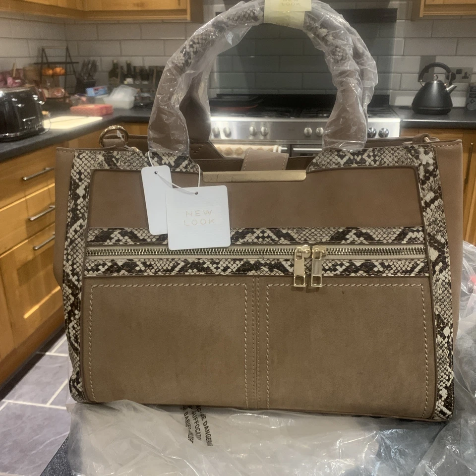 BRAND New Women’s Faux Leather Tote Bag New Look - Image 1 of 4