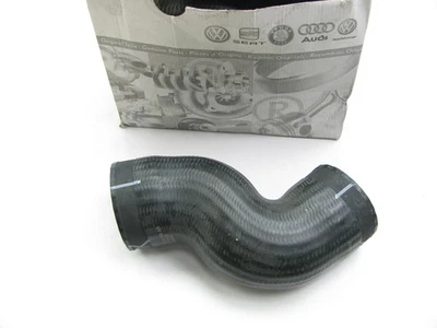 Nuevo OEM Audi Turbo Intercooler-Conector Manguera Derecha para Allroad Quattro 01-05 Foto 1 de 2