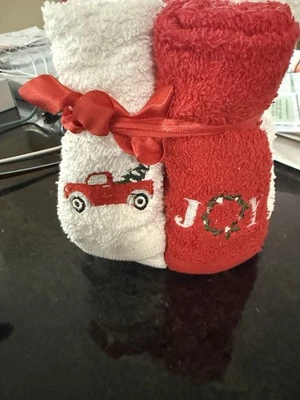 Christmas Washcloths 100% Cotton Set Of 6 New - Image 1 of 4