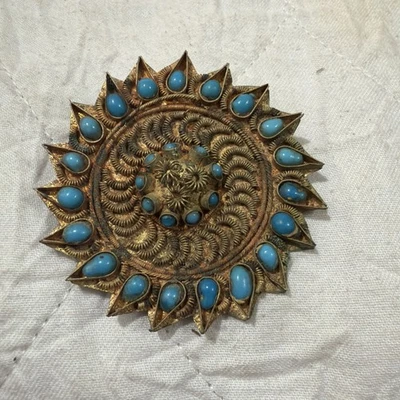 Broche prendedor vintage antiguo único hecho a mano tibetano nepalí turquesa cuentas latón Foto 1 de 4