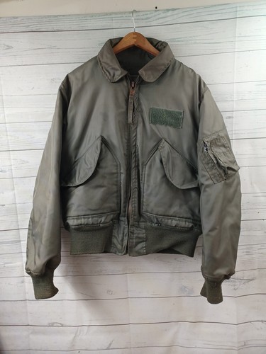VETEMENTS Giacca Bomber Volo Vintage Tipo CWU 45 P Freddo Volantini Uomo Taglia M Militare