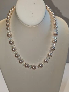 NWT Vintage Worthington Necklace Large Faux Pearls & Crystals Silver Tone Pretty - Picture 1 of 6