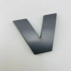 2005-2009 Land Rover LR3 Emblem Logo Letter Badge Front Hood OEM E4V - Picture 1 of 6