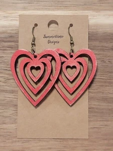 Hand Painted Laser Cut Wood Distressed Red Heart Dangles 2.5" - Picture 1 of 1