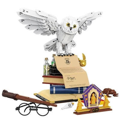 MOC Harry Potter Hedwig Owl Mini-Bricks Collectors' Edition - Image 1 of 4
