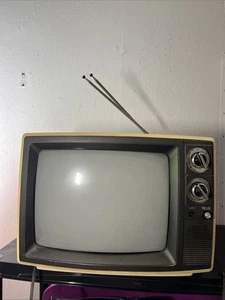 TV vintage gialla Sears Roebuck Electronics 1977 modello 562.50165700 non testata - Foto 1 di 8