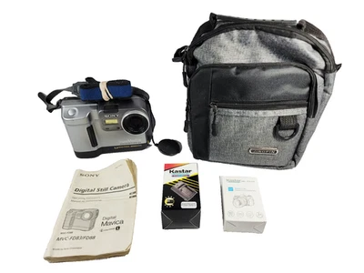 Sony Mavica MVC-FD88 1.3MP Digital Camera, Bundle - Image 1 of 4