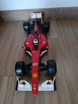 Modello Ferrari F10 Fernando Alonso - Immagine 1 di 4