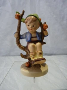 Goebel Hummel Figur 11 cm Herbst 142/ 3 / 0 - Picture 1 of 4
