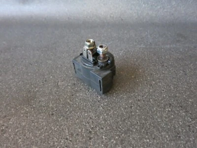 Relé solenoide de arranque original Triumph Sprint ST 1998-04 Foto 1 de 4
