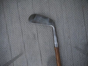 Antique Vintage Wood Shaft Wilson Mussel Back Mid Iron - Picture 1 of 18