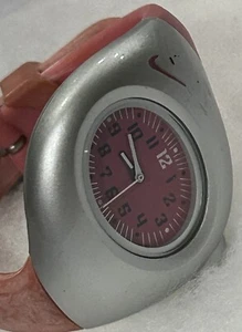 RARE VINTAGE NIKE SWOOSH ANALOG PINK GREY TRIAX SPORTS ART WATCH NEW BATTERY - Picture 1 of 5