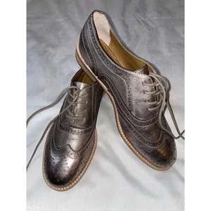 G.H. Bass Erica Oxfords in Silver - Size 9.5M - Stunning & Excellent Condition - Picture 1 of 13