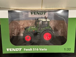 Universal Hobbies Fendt 516 Vario Tractor - Picture 1 of 1