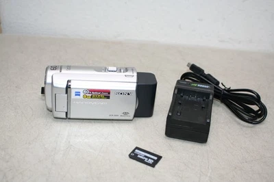 Sony DCR-SX41 Handycam Camcorder Silver- 8GB Internal + 32GB Memory Card Tested - Image 1 of 4