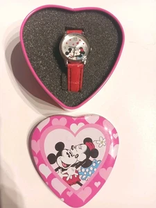 Disney Special Edition Mickey & Minnie Mouse Watch #30617-1 With Tin - New Batt. - Picture 1 of 10