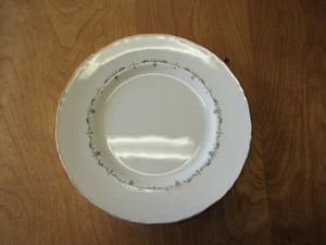 Royal Worcester England SILVER CHANTILLY Dinner Plate 10 3/4"       12 available - Picture 1 of 3