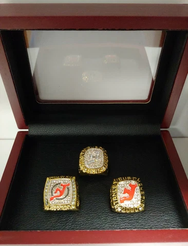 New Jersey Devils - Stanley Cup 3 Ring Set W Wooden Box. Friesen Stevens Lemieux Cover