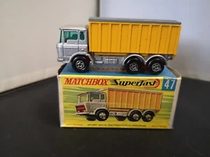P706-MATCHBOX SUPERFAST MB47-A DAF TIPPER CONTAINER TRUCK WITH BOX. - Picture 1 of 12