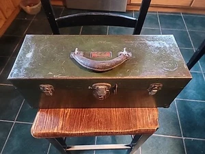 Vintage Metal Union Tool Chest Co Leather Handle Rochester NY USA Tackle Machine - Picture 1 of 5