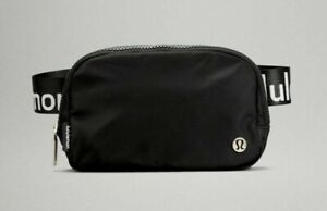 New Lululemon Everywhere Belt Bag - Extended Strap - Black White