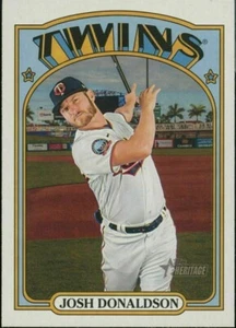 Topps Heritage 2021 variación de texto francés #198 Josh Donaldson Twins - Imagen 1 de 1