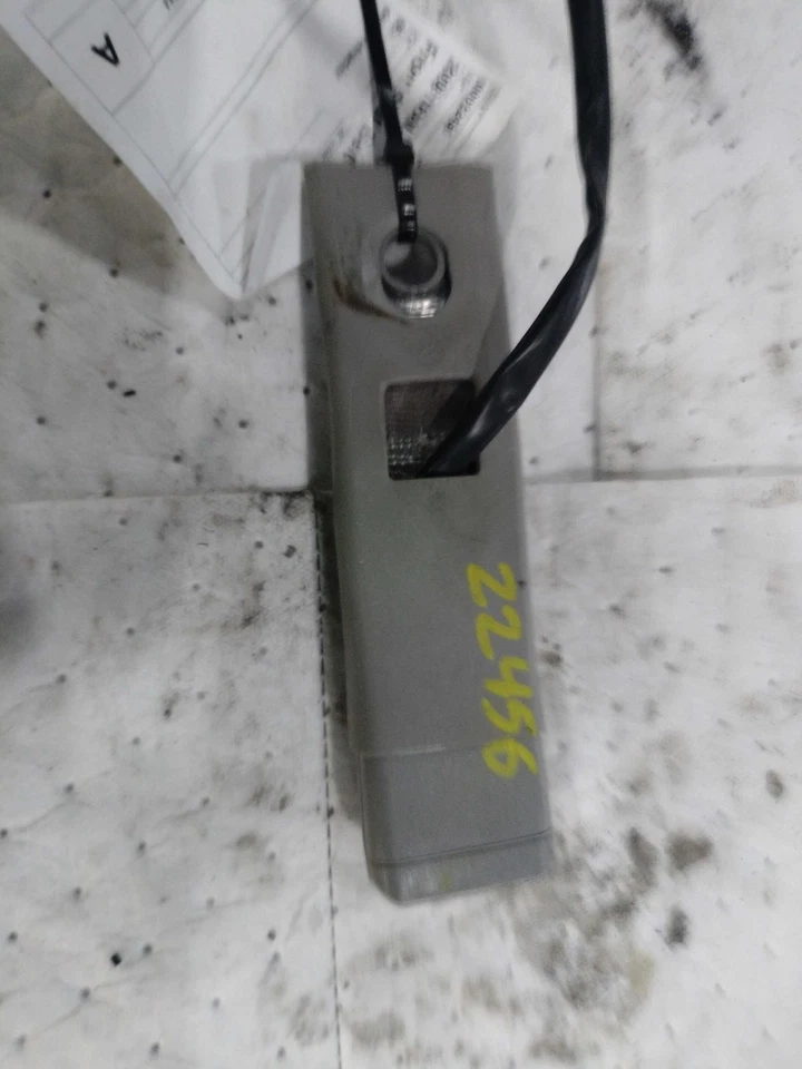 2008 Chevrolet Trailblazer Red Seat Belt OEM 19148782 156k Miles - Image 1 of 4