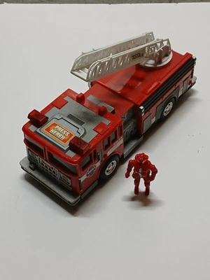 Tonka Fire Rescue Truck Electronic Works Plastic 12" 2010 w Fireman Figure - Image 1 of 4