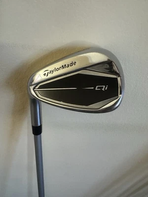 Ladies Taylormade Qi Left Handed pitching Wedge VERY RARE! Graphite Shaft - Image 1 of 4