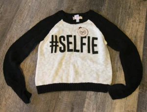 New NWT Juniors SWEATER black white #SELFIE by SO retail $36 Sz Small - Picture 1 of 1