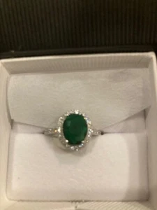 2.8ct Oval Cut Lab Created Green Emerald & Diamond Halo Ring in 925 Silver - Picture 1 of 3