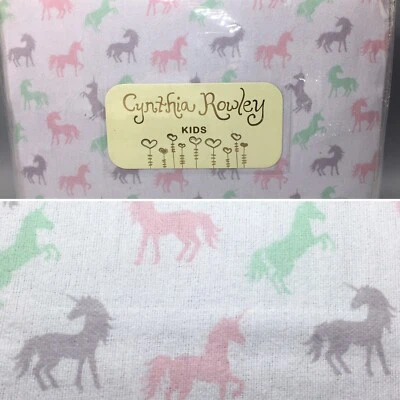 Conjunto Completo de Lençóis de Flanela Cynthia Rowley Unicórnio Inverno Rosa Lavanda Roxo Verde - Imagem 1 de 4