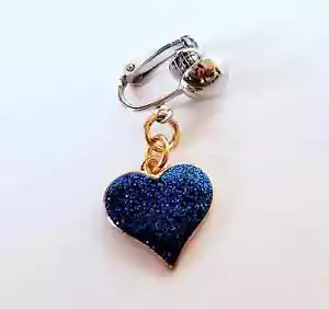 Fake Piercing Klitoris Clip Blau Glitzer Herz Schamlippen Schmuck Clip Intim Dessous - Bild 1 von 1