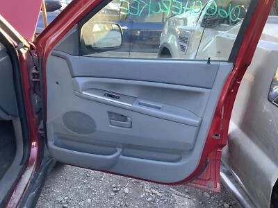Б/у внутренняя отделка передней правой двери подходит для: 2006 Jeep Grand Cherokee класса - Изображение 1 из 4