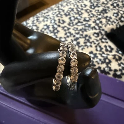 Aros de diamantes y plata de ley  Foto 1 de 4