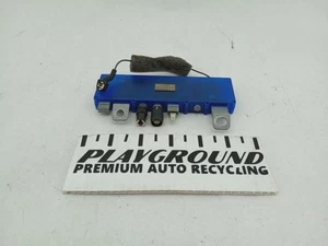 Saab 9-5 Aero Wagon Antenna Aerial Amplifier Booster 2002-2005 2002 03 04 05 - Picture 1 of 12