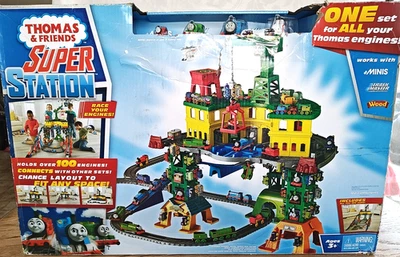 Fisher-Price Thomas and Friends SUPER ESTACIÓN Juego ¡SOLO RECOGIDA LOCAL! Foto 1 de 4