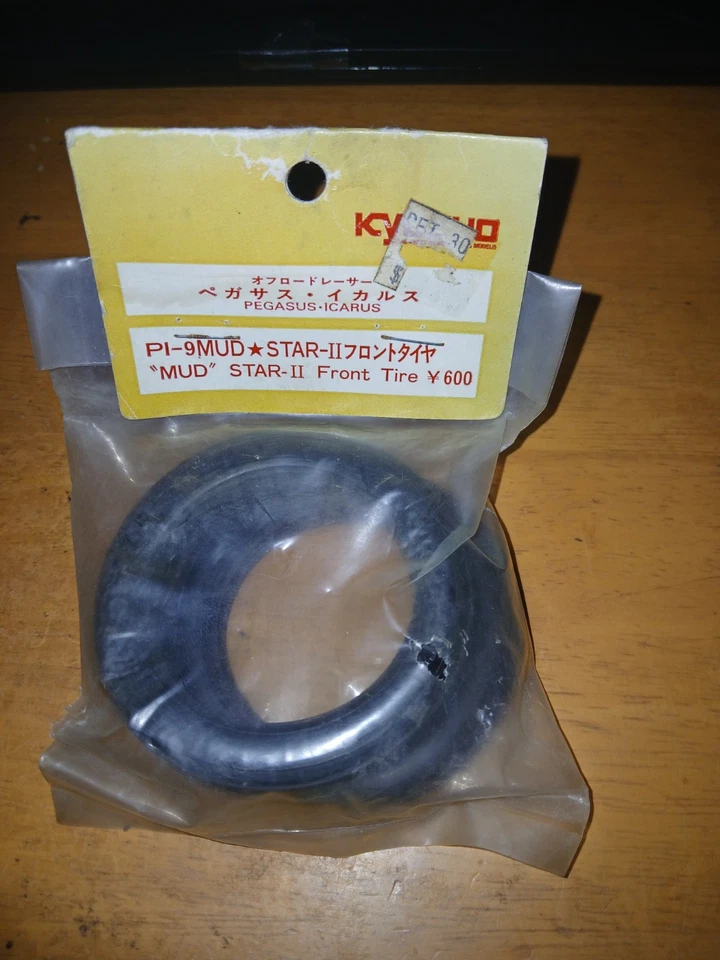 kyosho PI-9  Pegasus Icarus Cosmos mud star-2 front tire rare old vintage new - Image 1 of 1